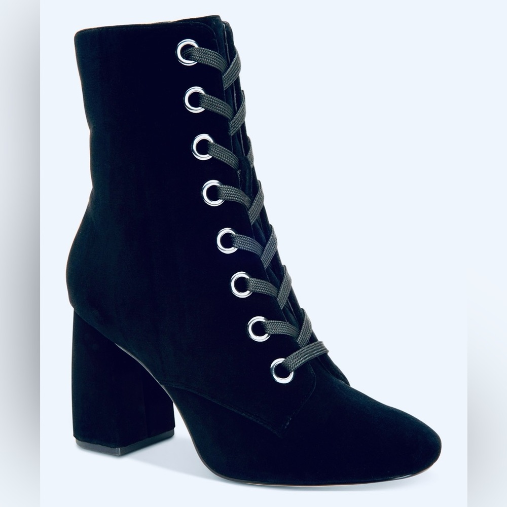 BCBGeneration Alexa Navy Blue Velvet Lace-up Boots Size 9.5